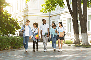 college kids walking on campus